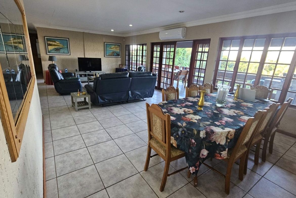 5 Bedroom Entertainers Dream Home in Schoemansville