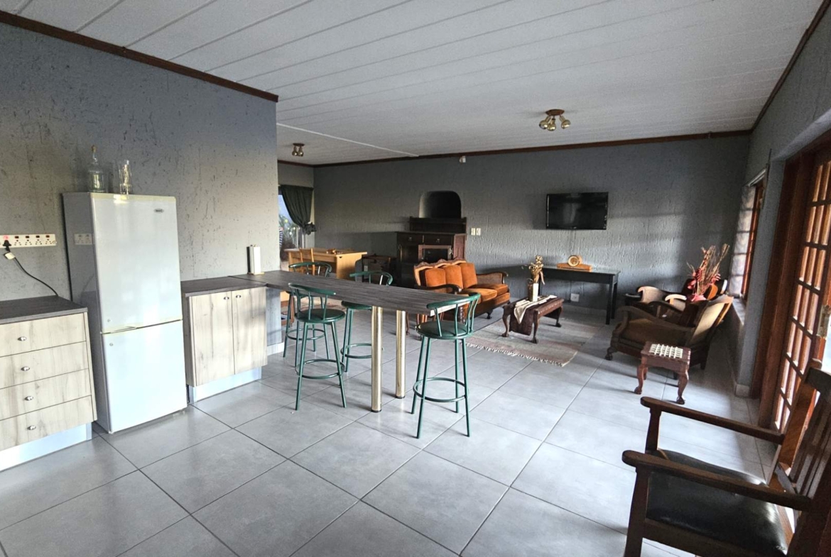 5 Bedroom Entertainers Dream Home in Schoemansville