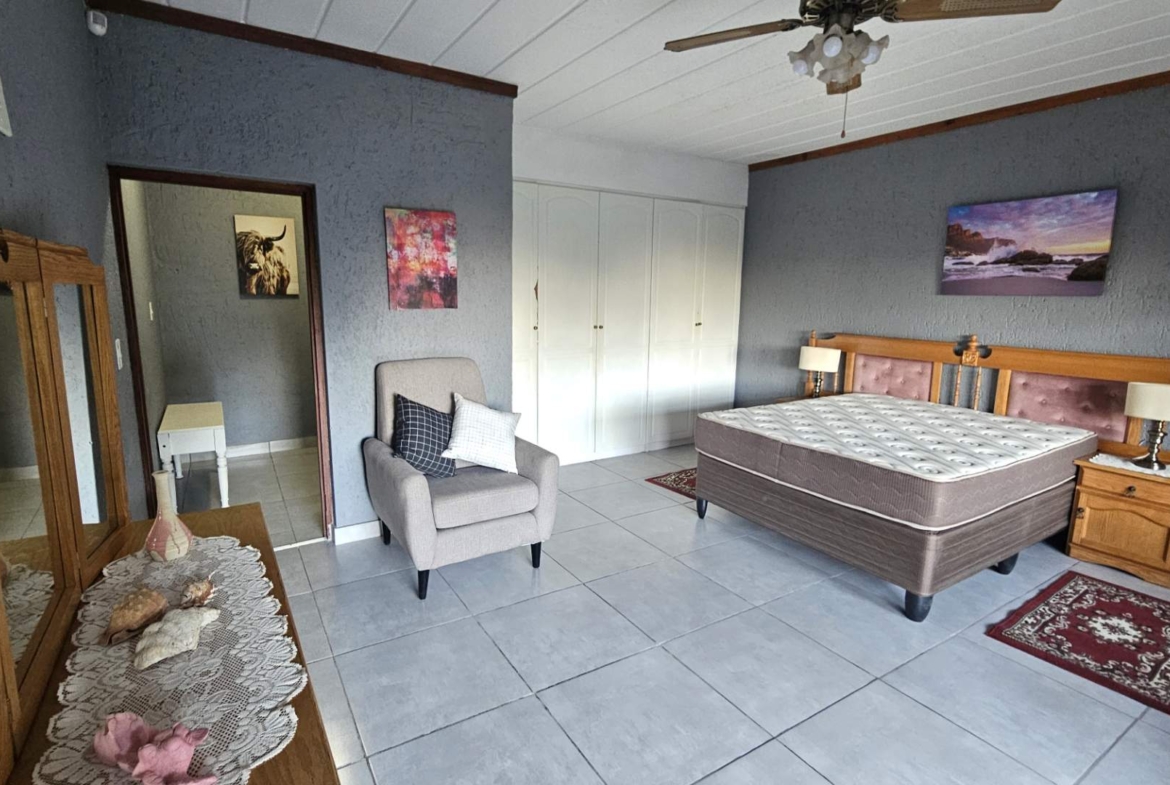 5 Bedroom Entertainers Dream Home in Schoemansville