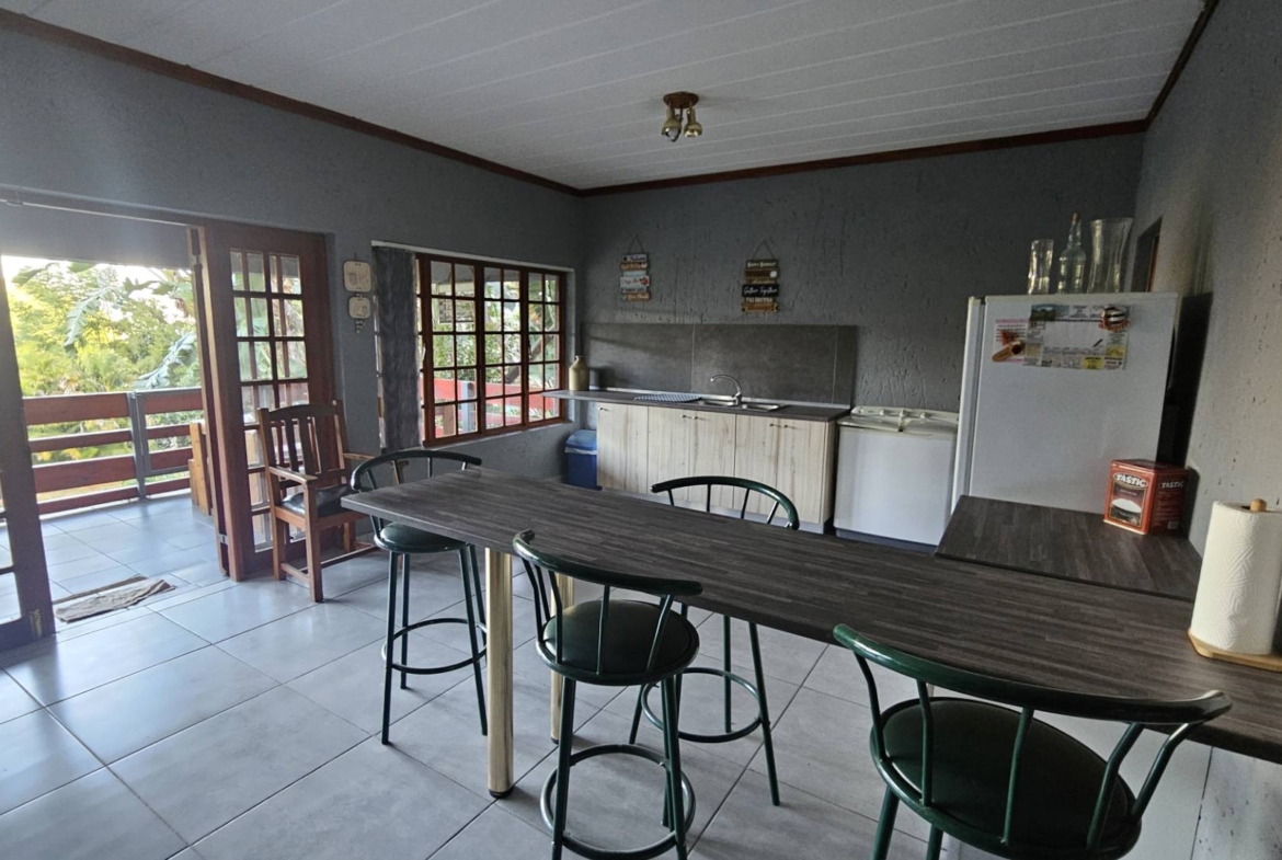 5 Bedroom Entertainers Dream Home in Schoemansville