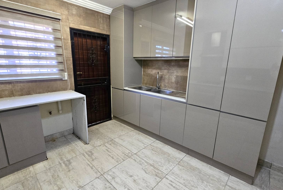 4 Bedroom Family Home With Pool In Melodie Hartbeespoort