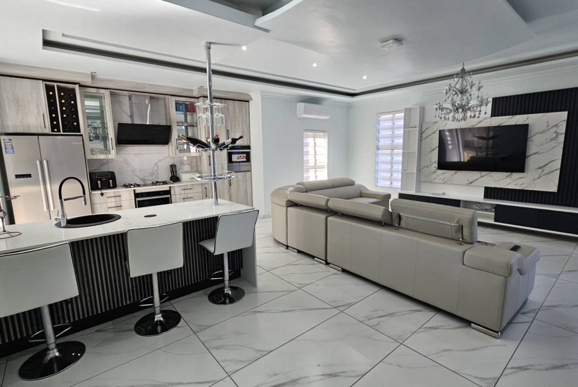 3 Bedroom Luxury Family Home In Estate d Afrique
