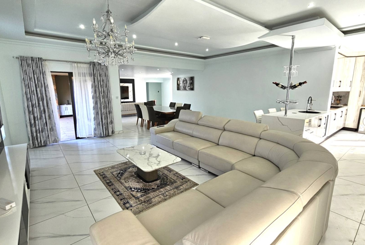 3 Bedroom Luxury Family Home In Estate d Afrique