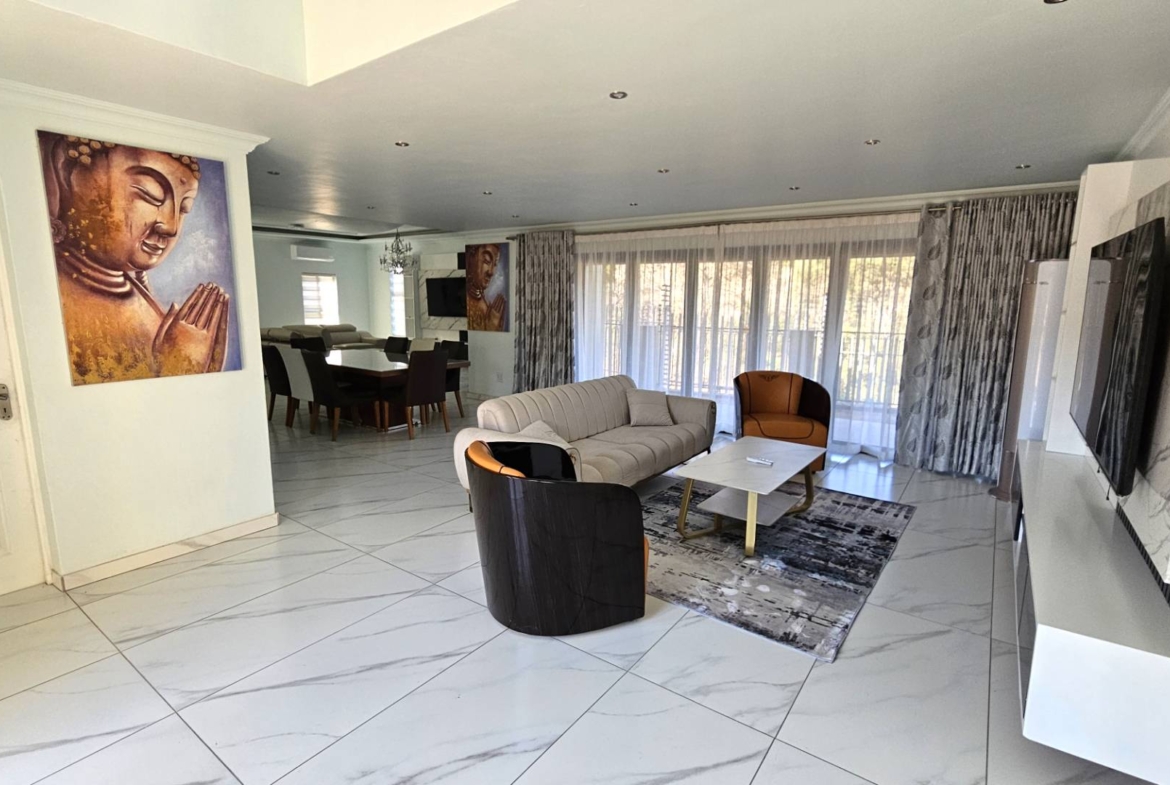 3 Bedroom Luxury Family Home In Estate d Afrique