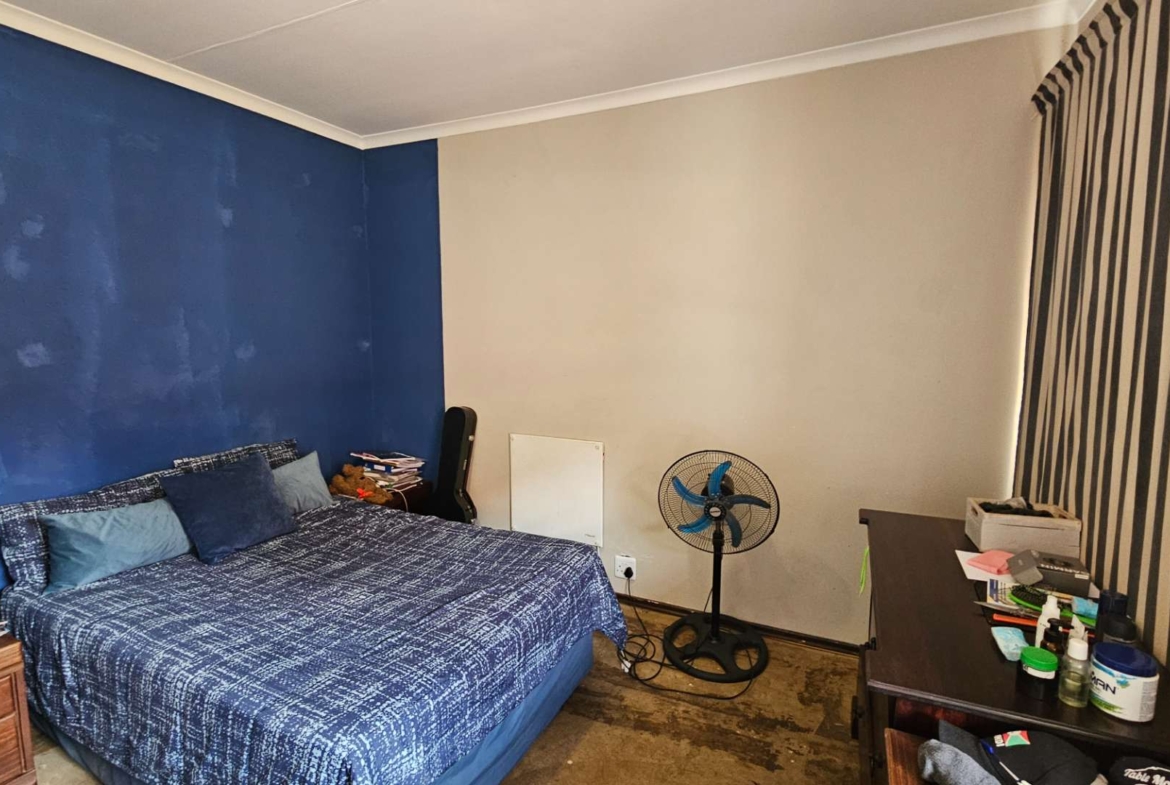Spacious 5 Bedroom Family Home in Schoemansville Hartbeespoort