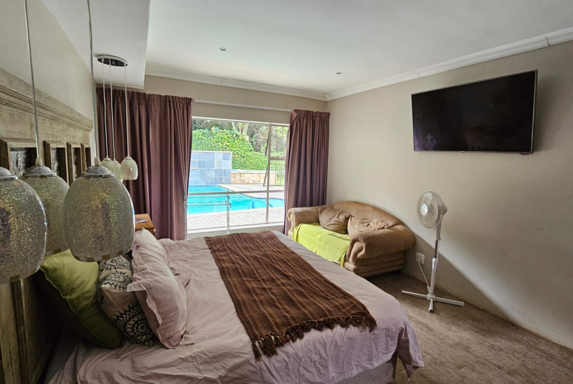 Spacious 5 Bedroom Family Home in Schoemansville Hartbeespoort