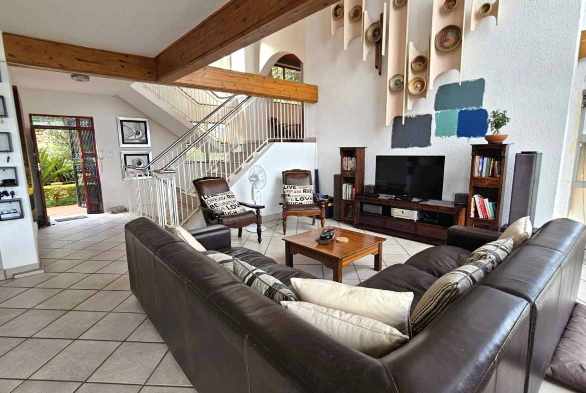 Executive 3 Bedroom Multi Level House in Kosmos