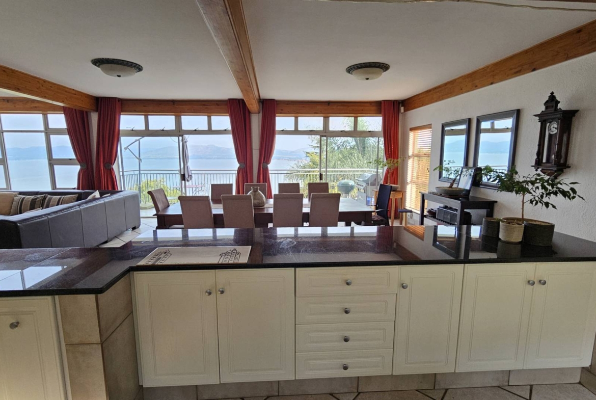 Executive 3 Bedroom Multi Level House in Kosmos