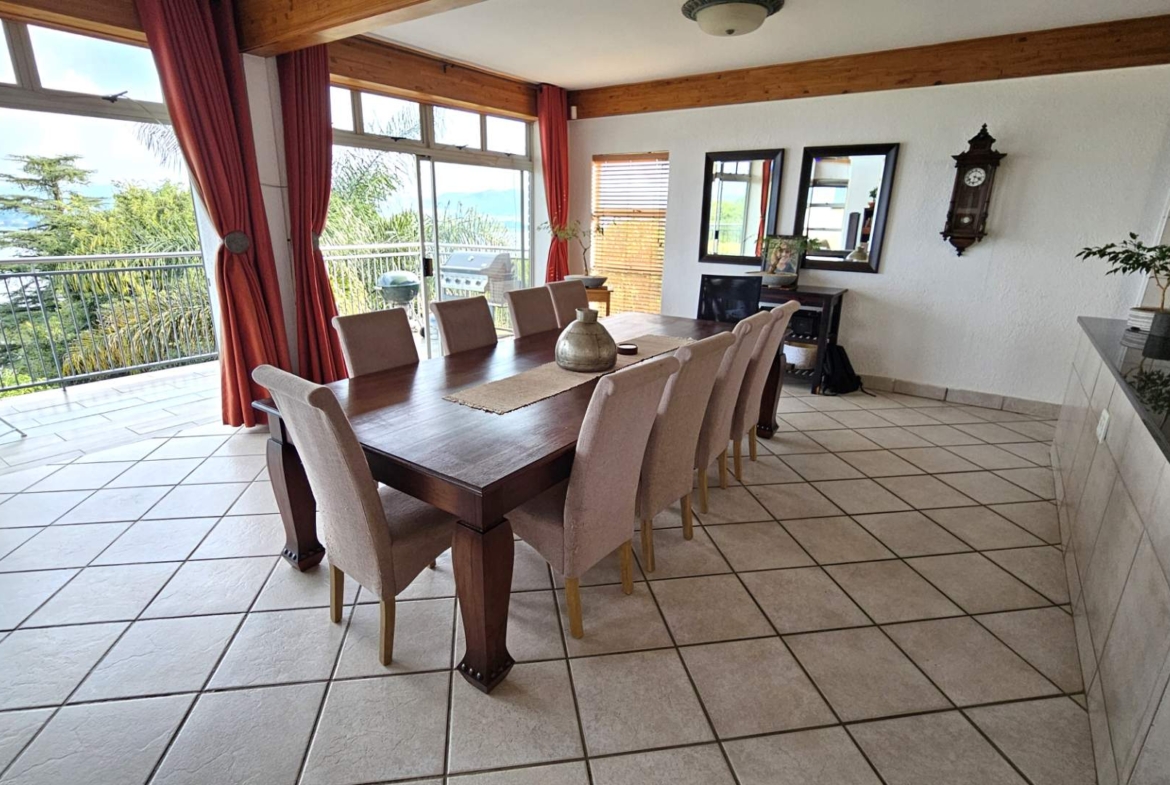 Executive 3 Bedroom Multi Level House in Kosmos