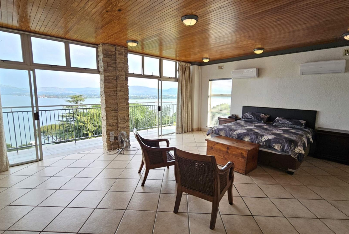 Executive 3 Bedroom Multi Level House in Kosmos