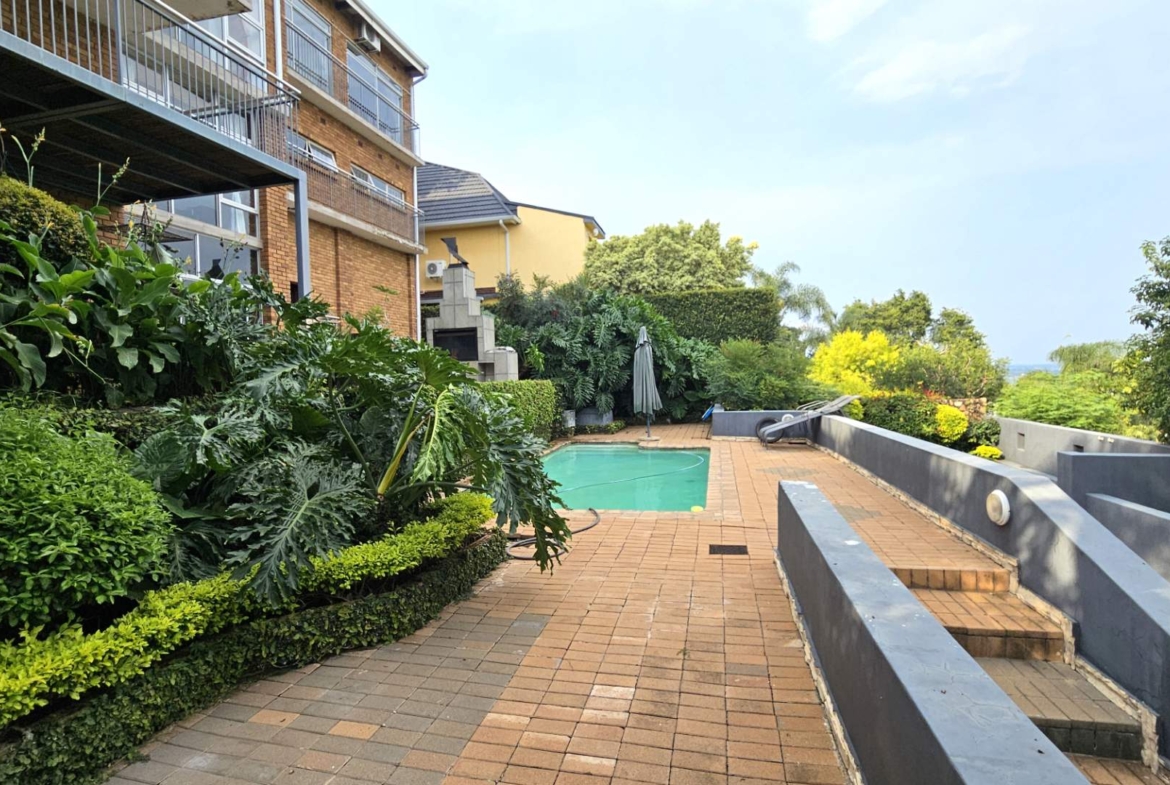 Executive 3 Bedroom Multi Level House in Kosmos