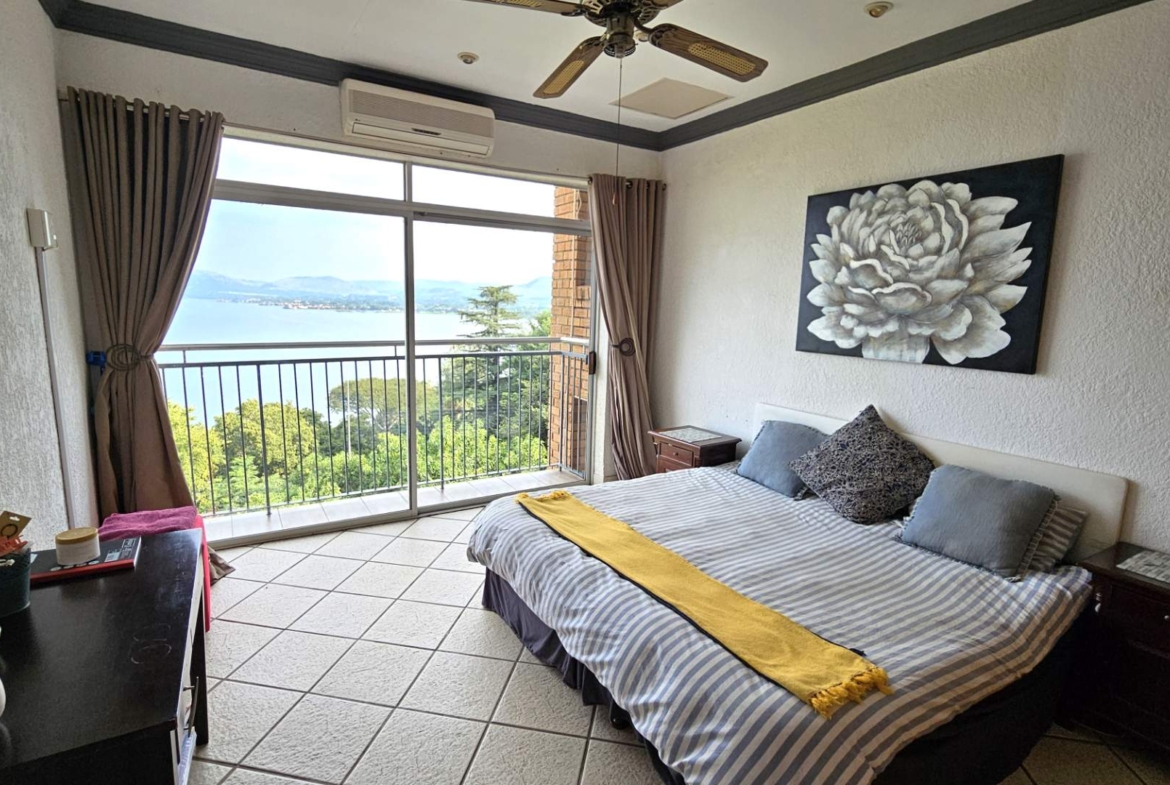 Executive 3 Bedroom Multi Level House in Kosmos