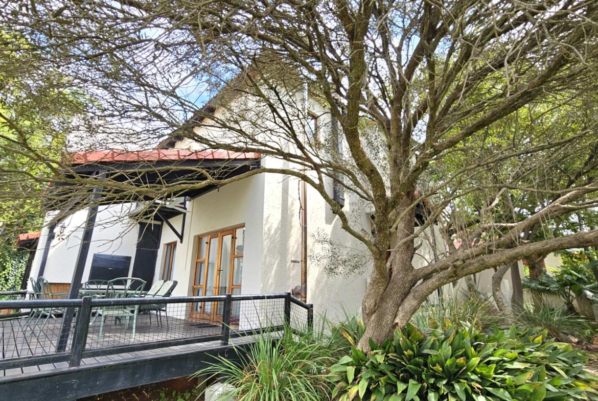 3 Bedroom Island Style Townhouse Ile Du Lac Hartbeespoort