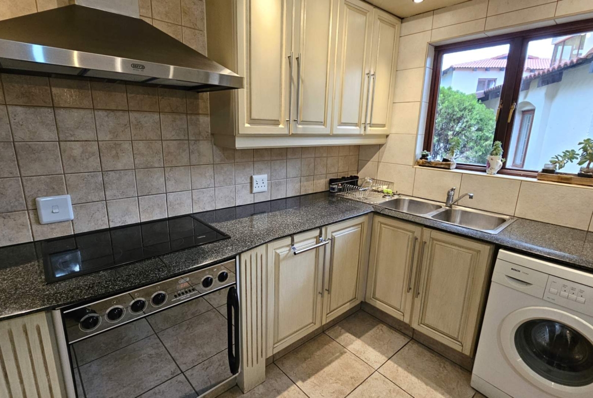 3 Bedroom Island Style Townhouse Ile Du Lac Hartbeespoort