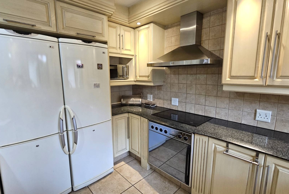 3 Bedroom Island Style Townhouse Ile Du Lac Hartbeespoort