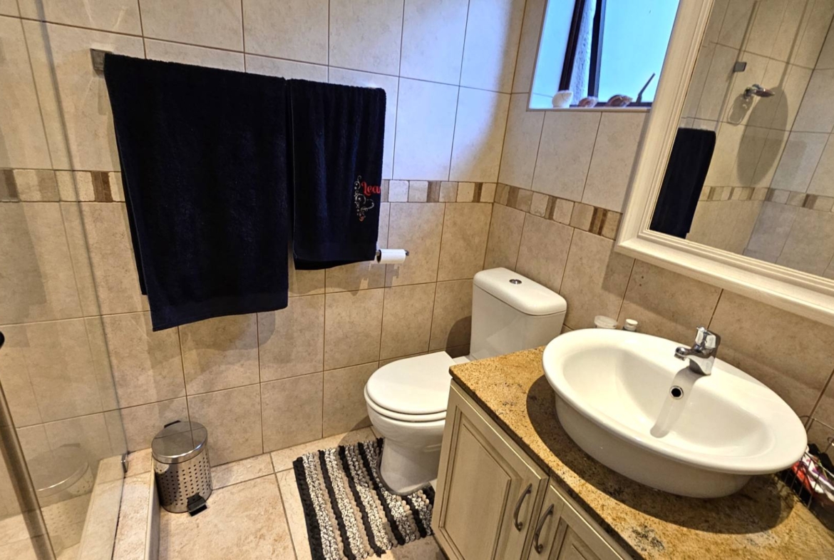 3 Bedroom Island Style Townhouse Ile Du Lac Hartbeespoort