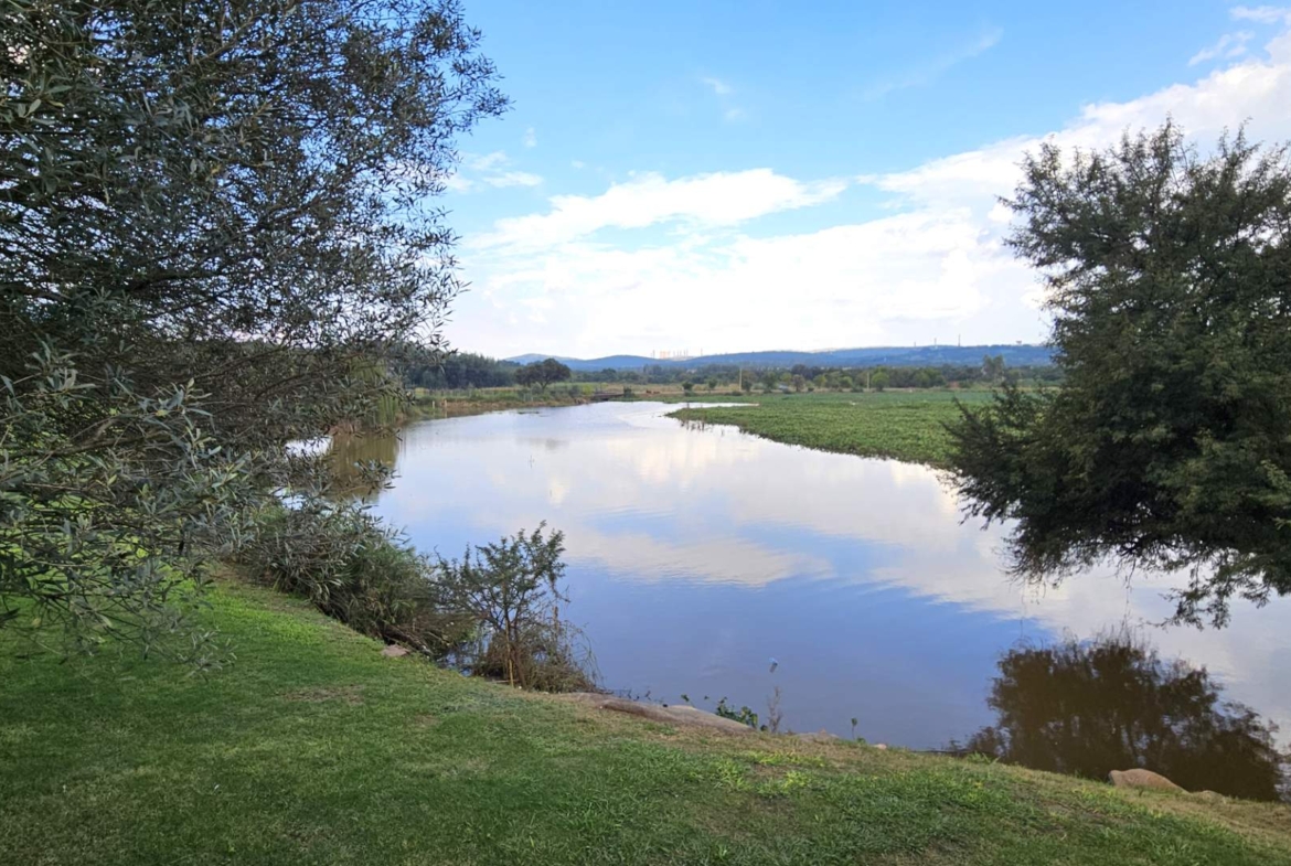 3 Bedroom Island Style Townhouse Ile Du Lac Hartbeespoort
