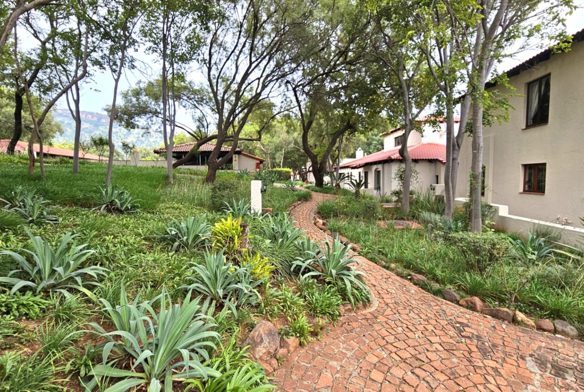 3 Bedroom Island Style Townhouse Ile Du Lac Hartbeespoort