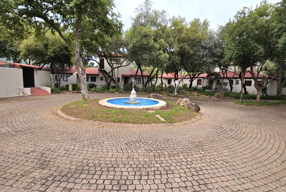 3 Bedroom Island Style Townhouse Ile Du Lac Hartbeespoort