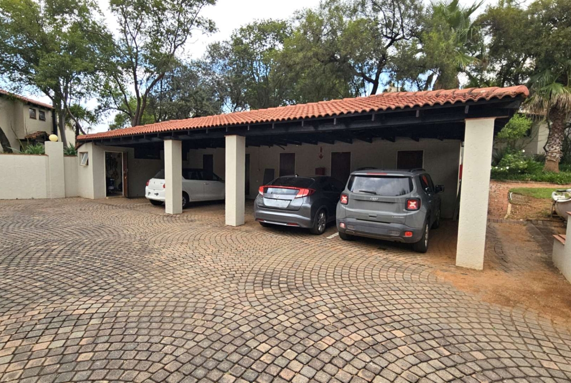 3 Bedroom Island Style Townhouse Ile Du Lac Hartbeespoort