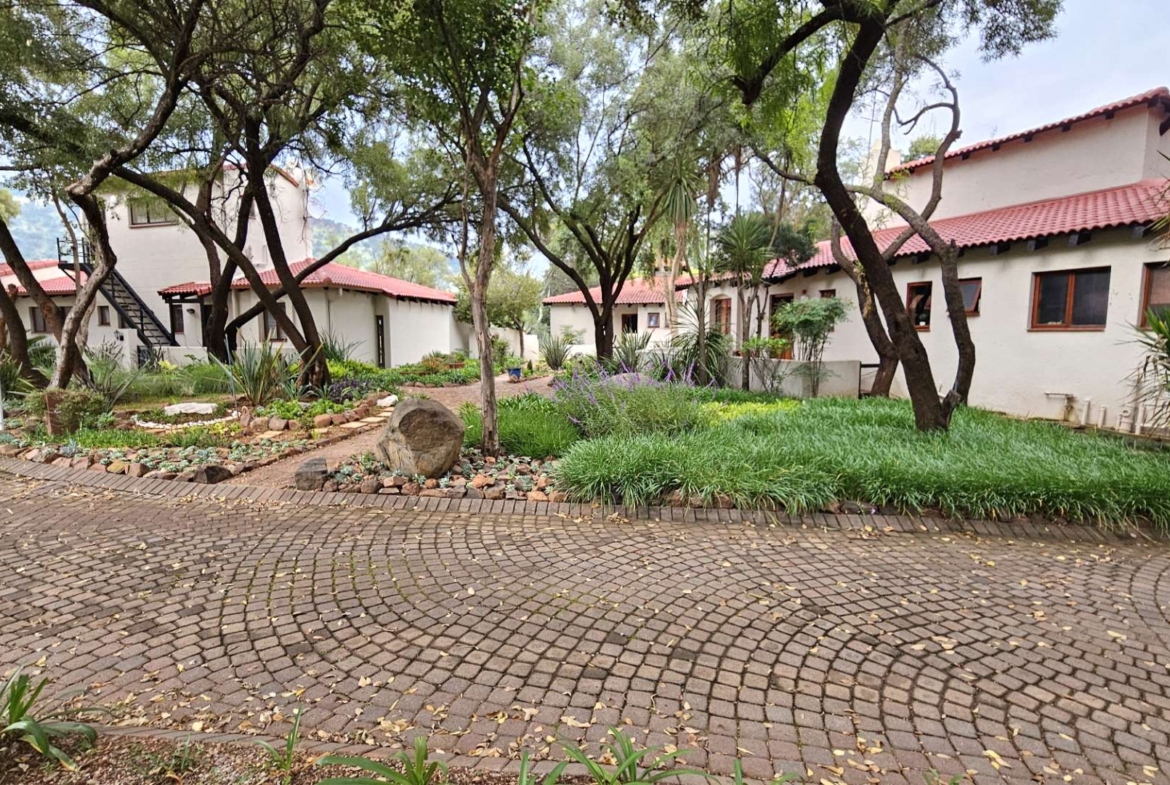 3 Bedroom Island Style Townhouse Ile Du Lac Hartbeespoort