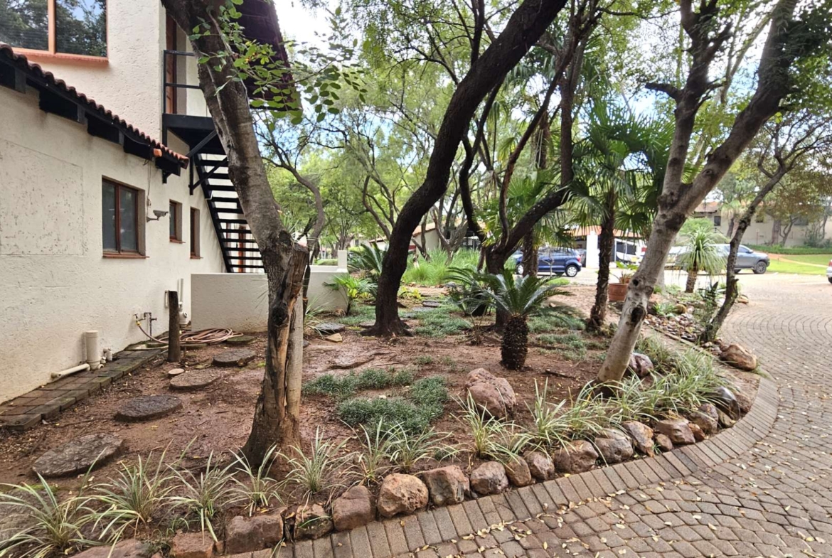 3 Bedroom Island Style Townhouse Ile Du Lac Hartbeespoort