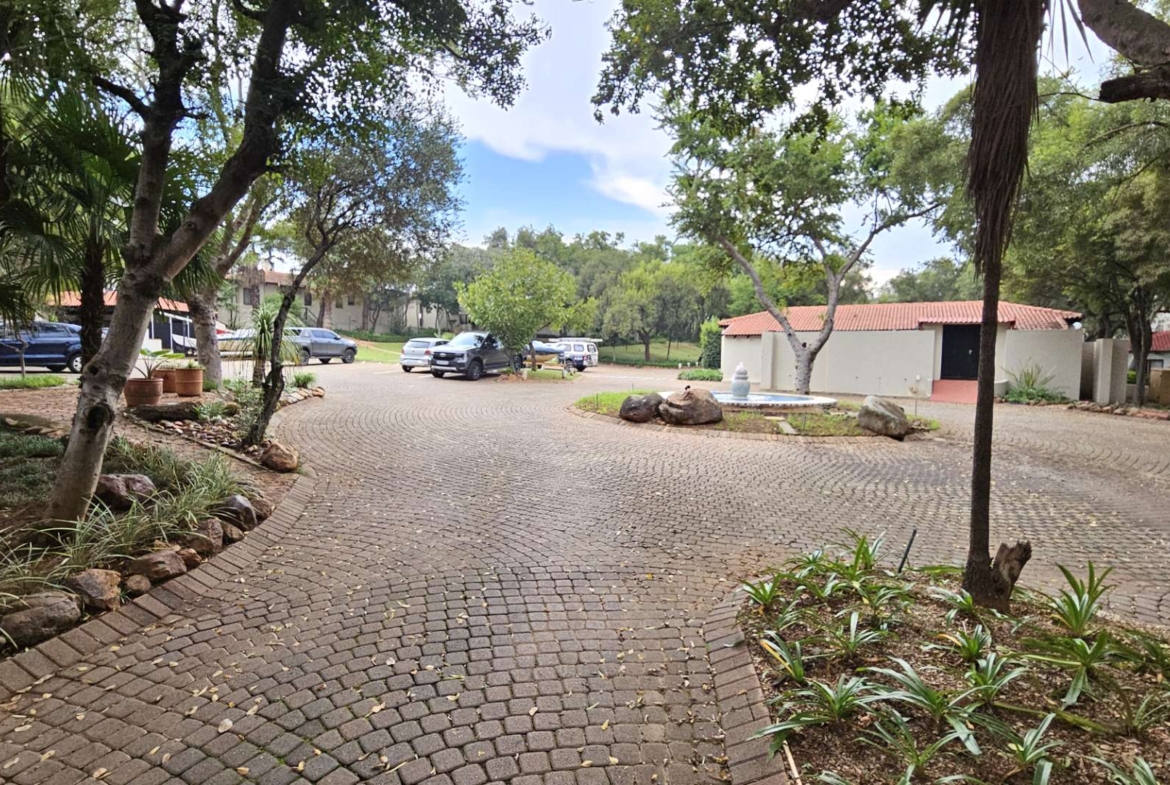 3 Bedroom Island Style Townhouse Ile Du Lac Hartbeespoort
