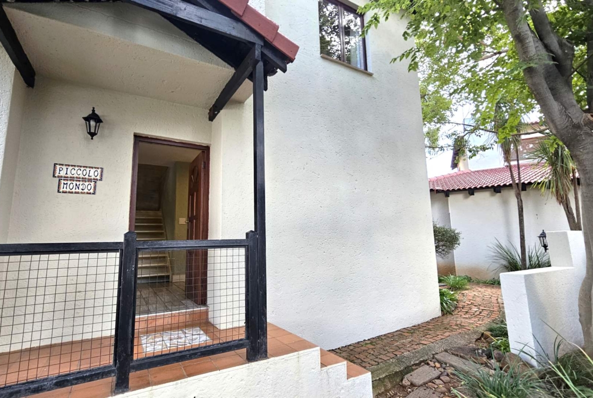 3 Bedroom Island Style Townhouse Ile Du Lac Hartbeespoort