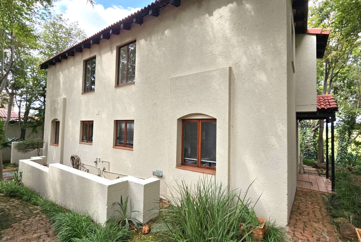3 Bedroom Island Style Townhouse Ile Du Lac Hartbeespoort