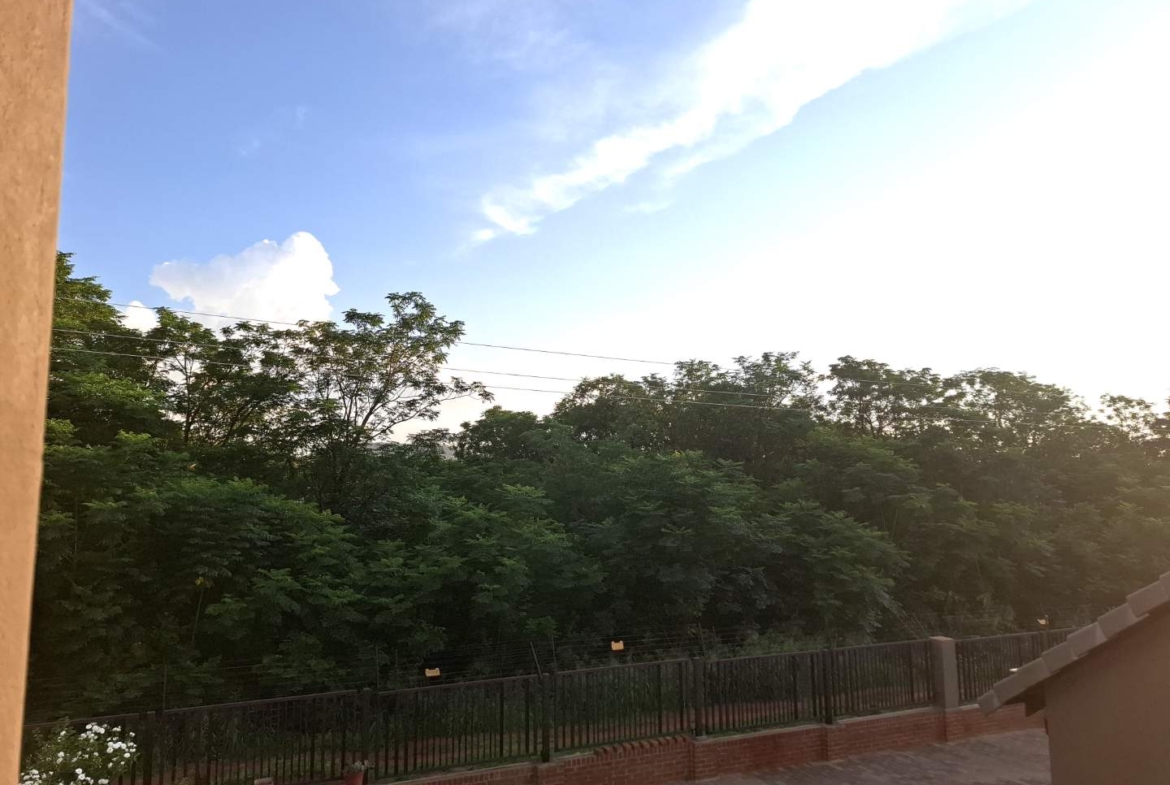 2 Bedroom Apartment in Popular Concerto Symphony Park Hartbeespoort