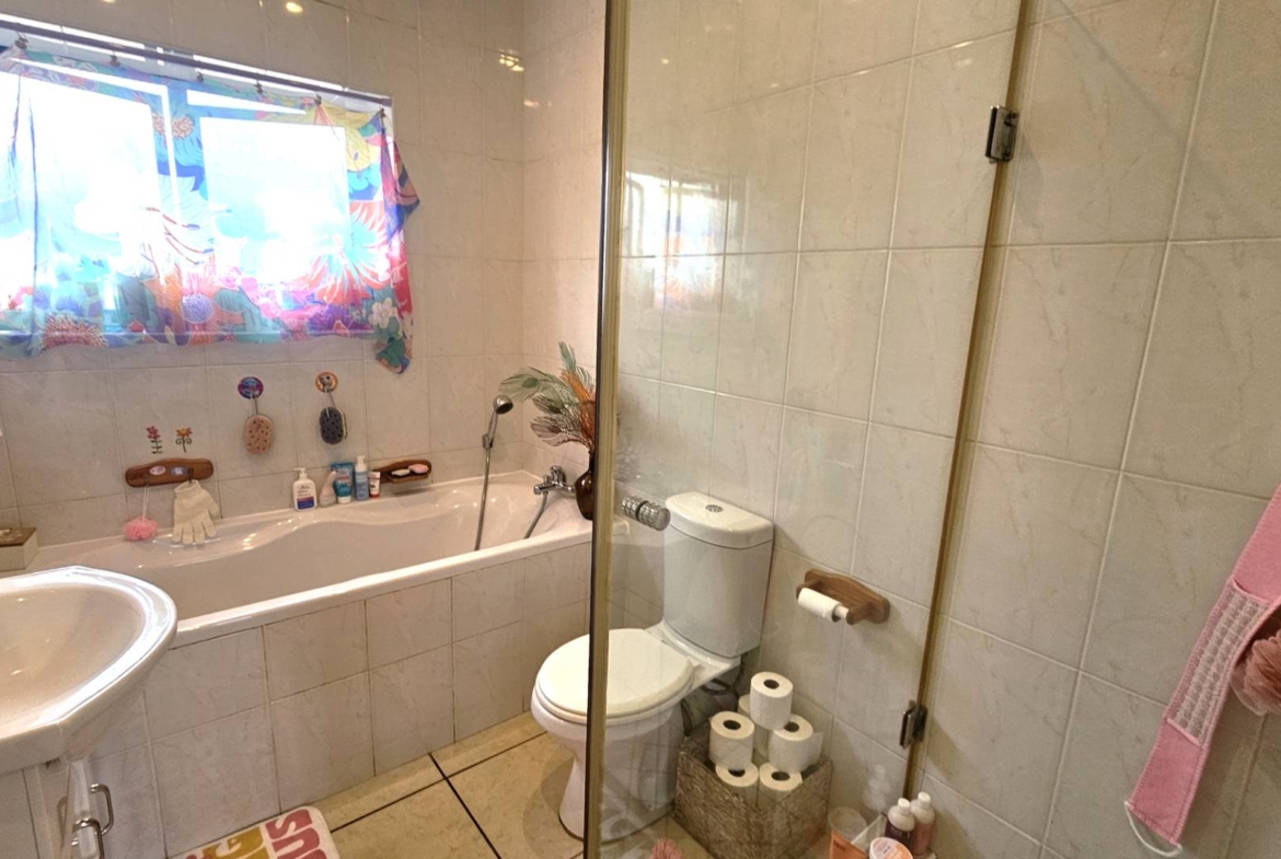 2 Bedroom Apartment In Symphony Park Hartbeespoort