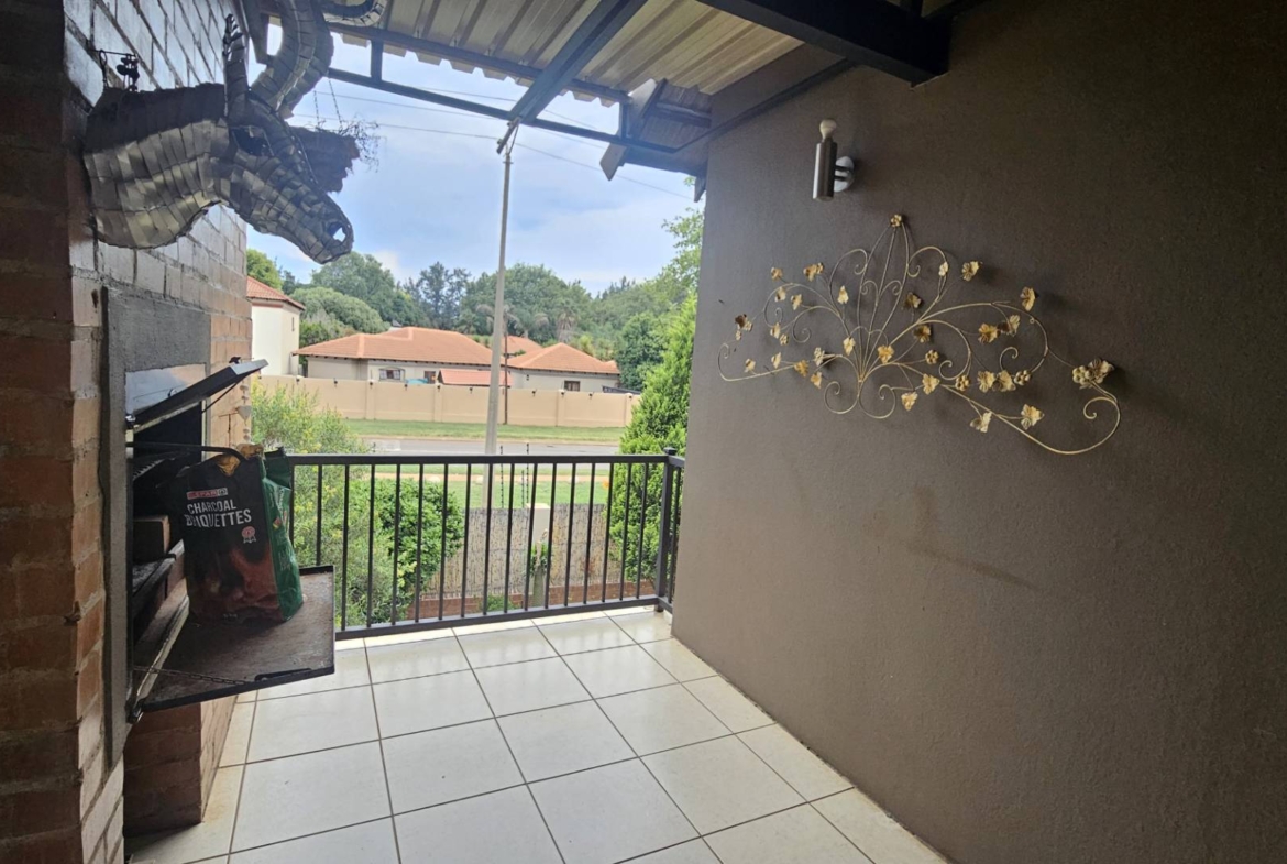 2 Bedroom Apartment In Symphony Park Hartbeespoort