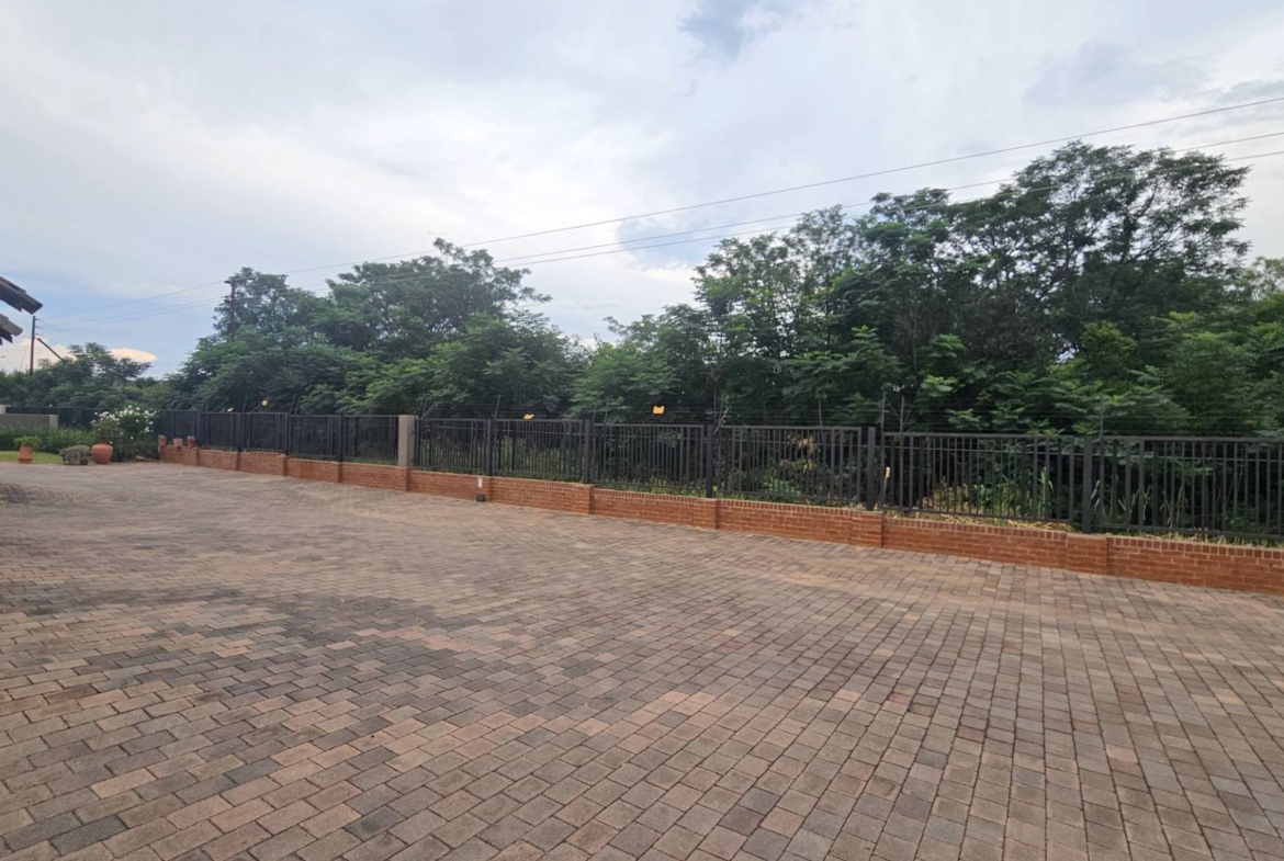 2 Bedroom Apartment In Symphony Park Hartbeespoort