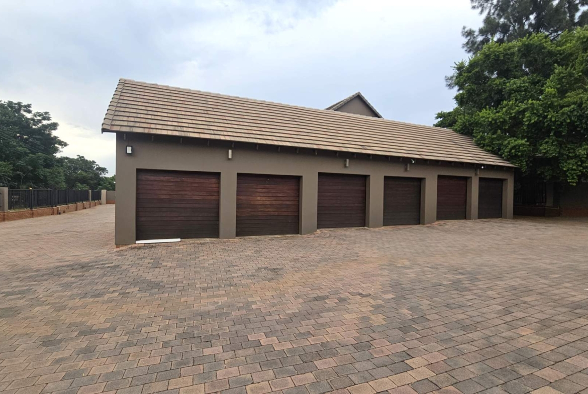 2 Bedroom Apartment In Symphony Park Hartbeespoort
