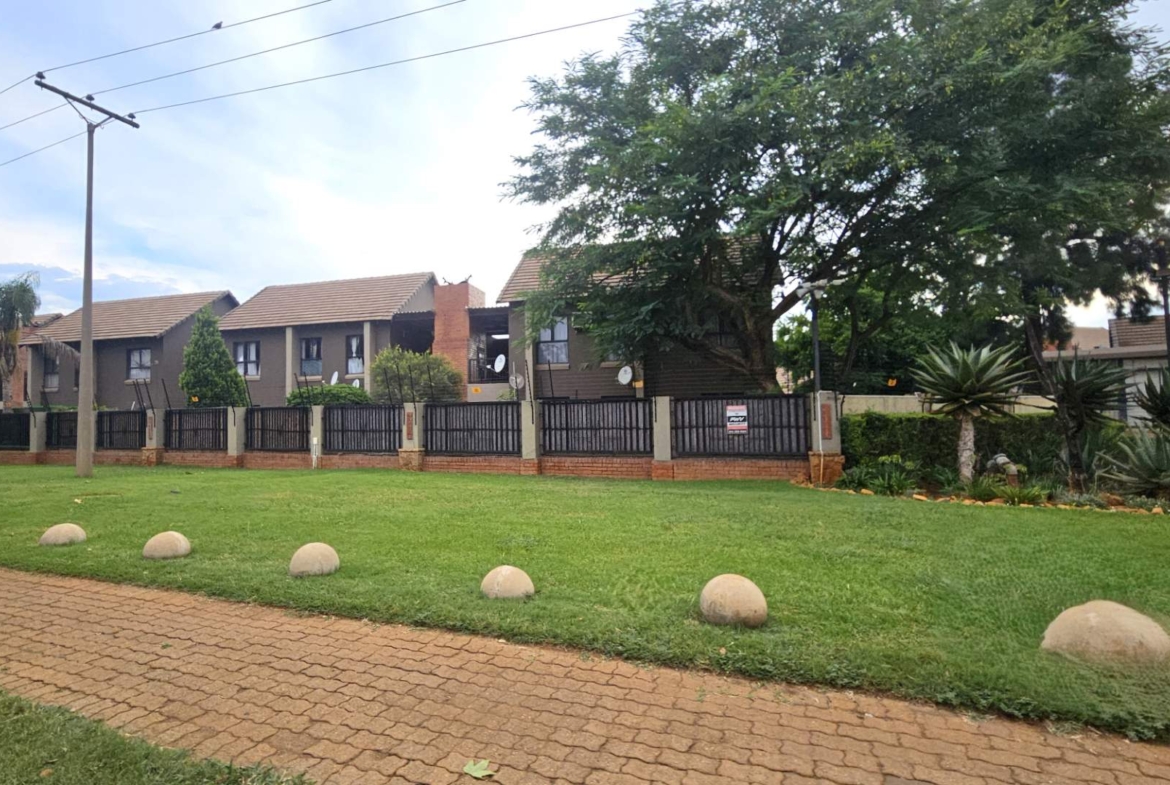 2 Bedroom Apartment In Symphony Park Hartbeespoort