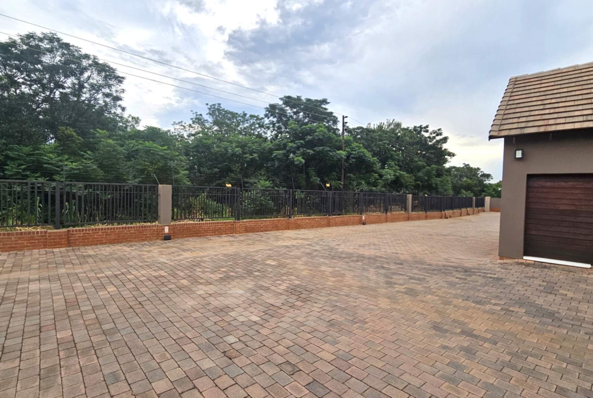 2 Bedroom Apartment In Symphony Park Hartbeespoort