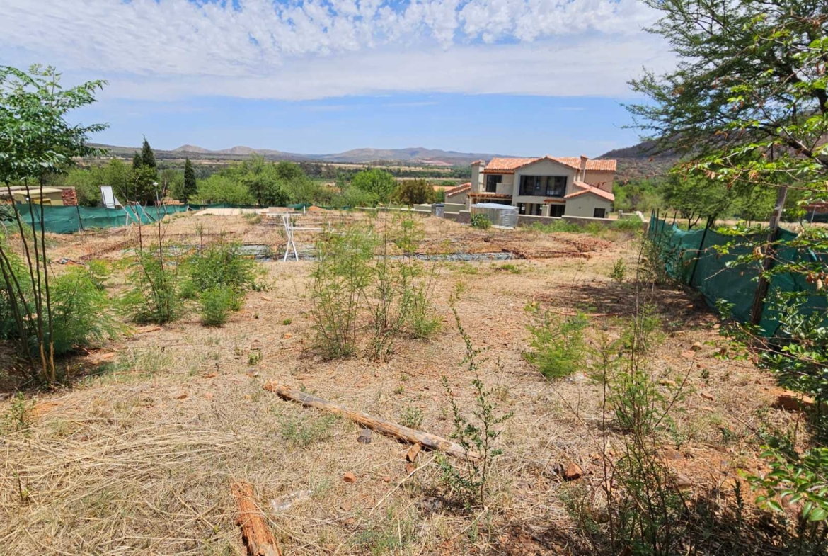 1117sqm Vacant Stand with Approved Plans In Estate d Afrique