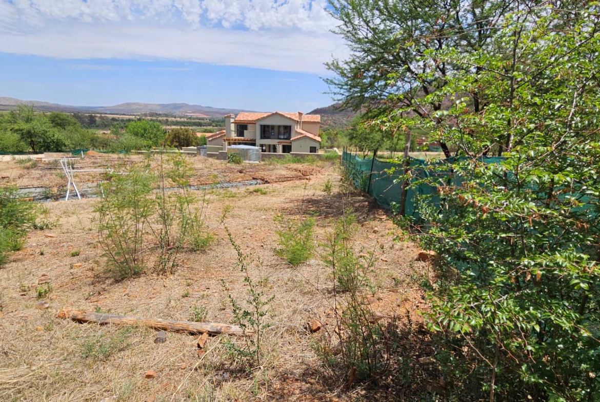 1117sqm Vacant Stand with Approved Plans In Estate d Afrique