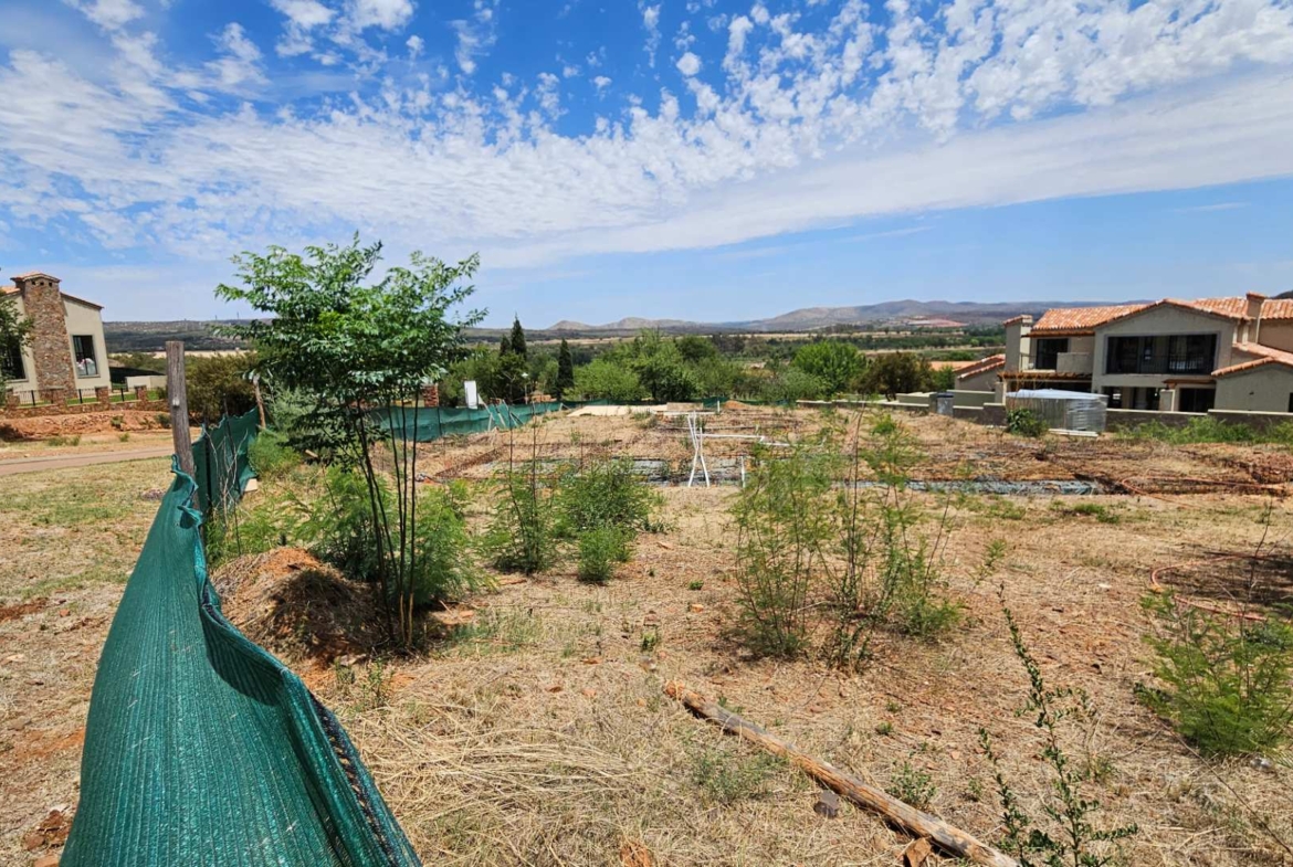1117sqm Vacant Stand with Approved Plans In Estate d Afrique