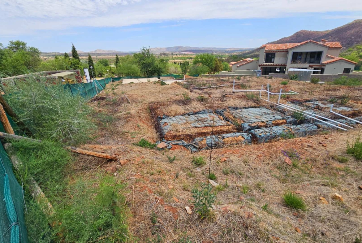 1117sqm Vacant Stand with Approved Plans In Estate d Afrique