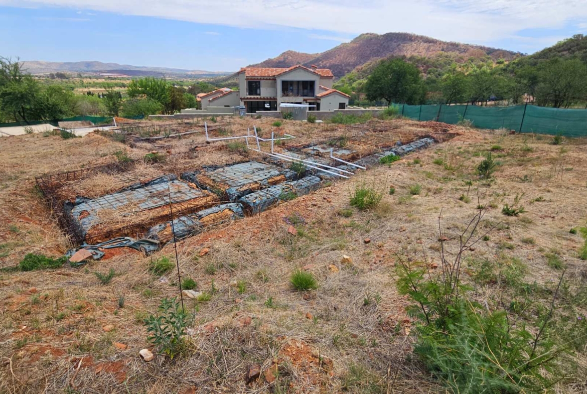 1117sqm Vacant Stand with Approved Plans In Estate d Afrique