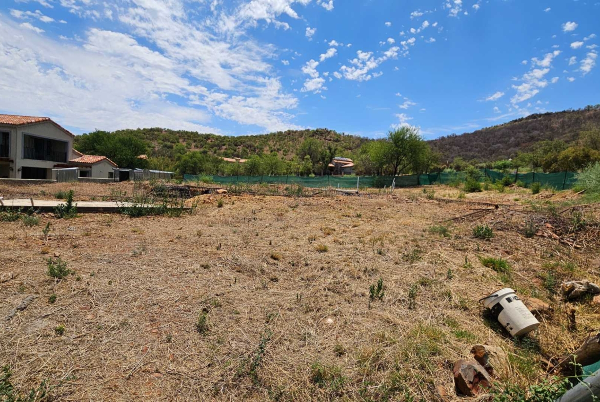 1117sqm Vacant Stand with Approved Plans In Estate d Afrique
