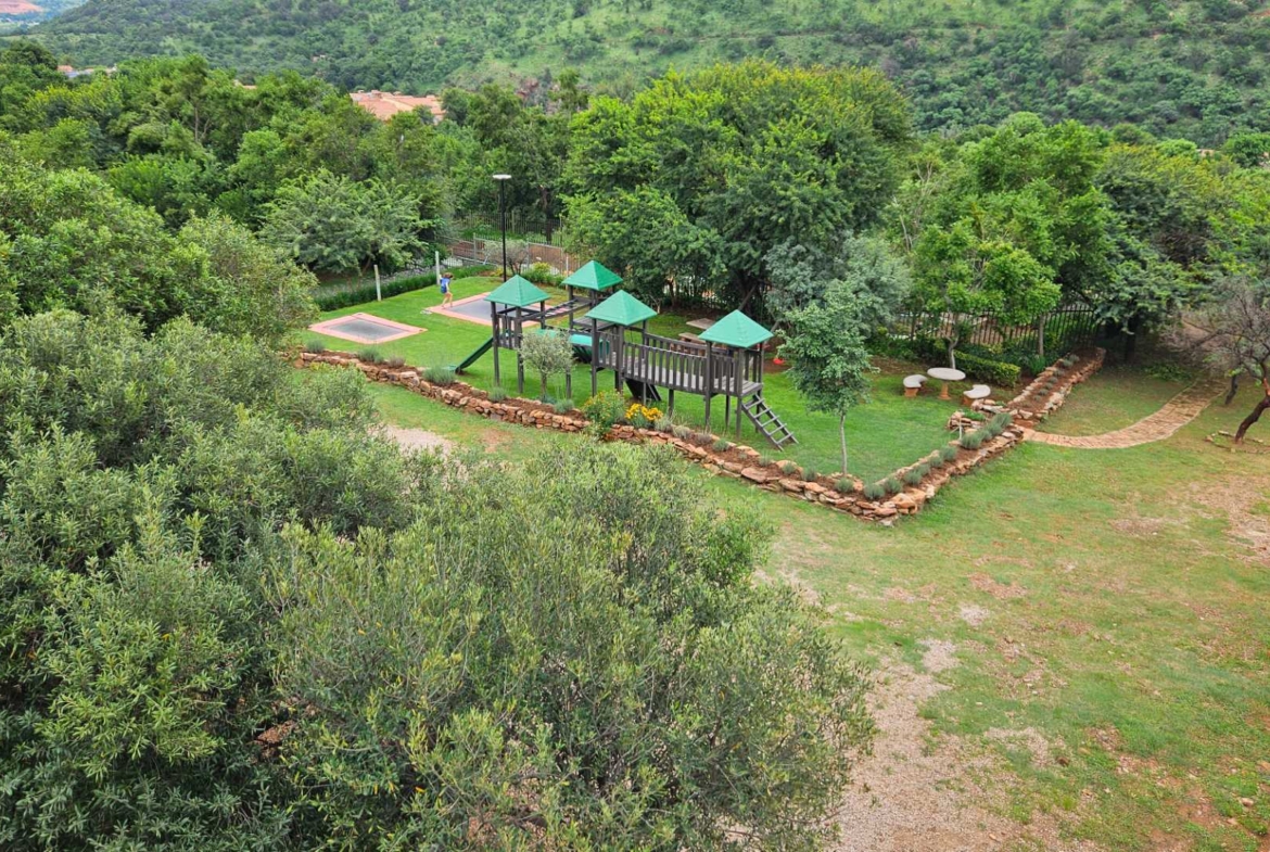 1117sqm Vacant Stand with Approved Plans In Estate d Afrique