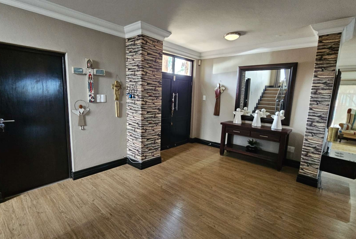 4 Bedroom Executive Family Home in Birdwood Estate