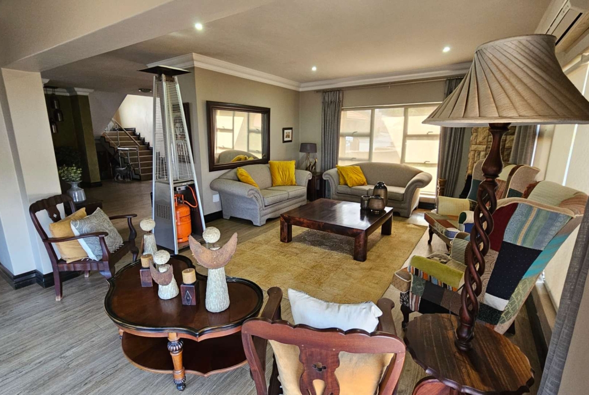 4 Bedroom Executive Family Home in Birdwood Estate