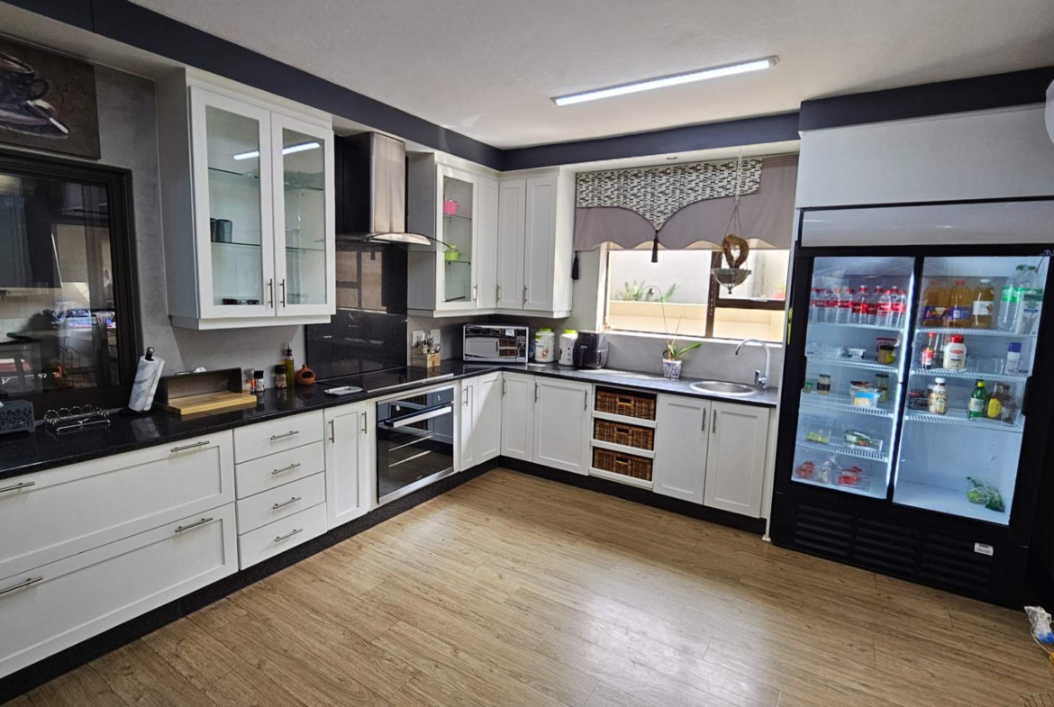 4 Bedroom Executive Family Home in Birdwood Estate