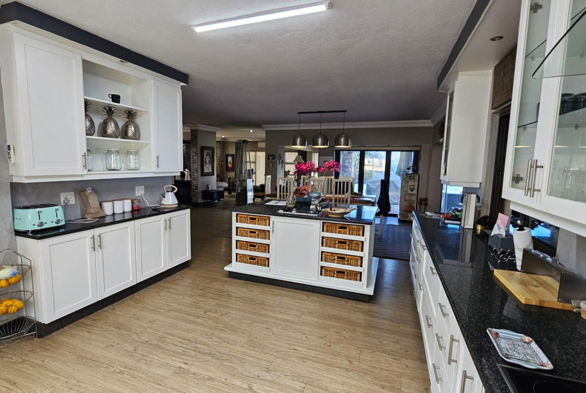 4 Bedroom Executive Family Home in Birdwood Estate