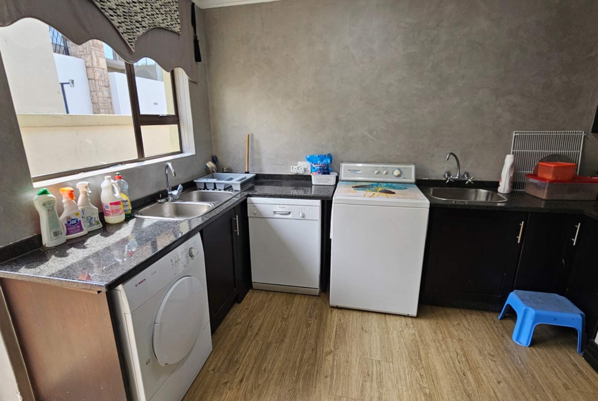 4 Bedroom Executive Family Home in Birdwood Estate