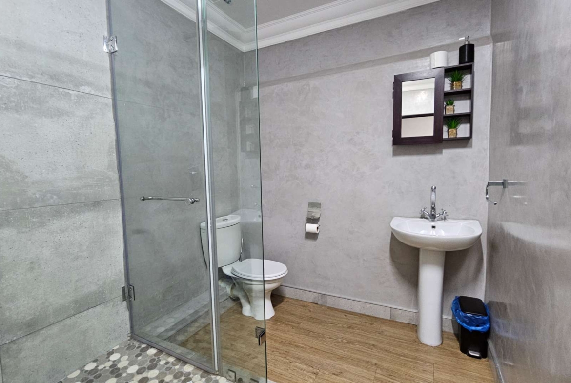 4 Bedroom Executive Family Home in Birdwood Estate