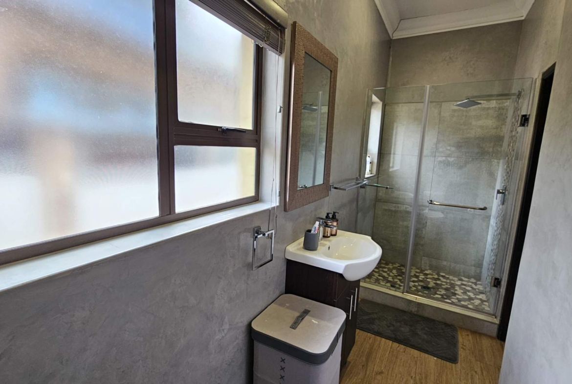 4 Bedroom Executive Family Home in Birdwood Estate